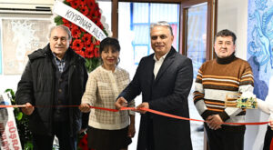 Muratpaşa’da “Renklerin Kokusu” isimli kişisel resim sergisi açıldı Muratpaşa’da “Renklerin Kokusu” isimli kişisel resim sergisi açıldı