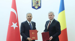 Bakan Yerlikaya, Rumen mevkidaşı ile bir araya geldi