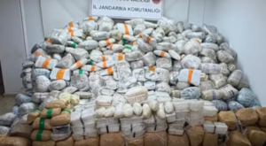 Hakkari’de 860 kilogram uyuşturucu ele geçirildi