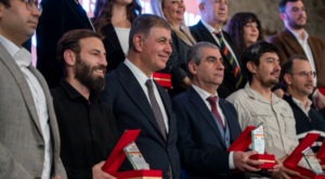 Başkan Tugay: Ya basın özgür olacak ya da demokrasi eksik kalacak