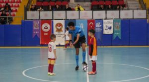 9. Geleneksel Mini Minikler Futsal Şenliği başladı