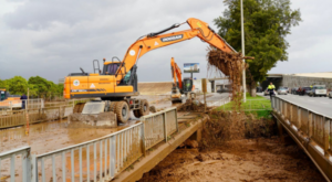 Erdemli’de sağanak sonrası çalışamalar sürüyor