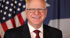 Minnesota Valisi Walz: Bu güçleri Minnesota’dan çekin Minnesota Valisi Walz: Bu güçleri Minnesota’dan çekin