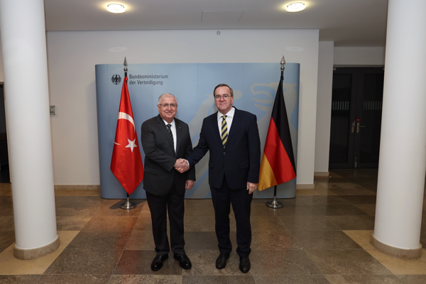 Milli Savunma Bakanı Güler’in Almanya temasları