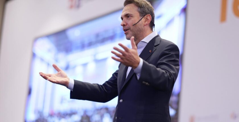 Bakan Bayraktar, Uluslararası Ayder Forumu’na katıldı Bakan Bayraktar, Uluslararası Ayder Forumu’na katıldı