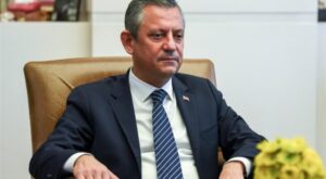 CHP Genel Başkanı Özel, Atlas Çağlayan’ın ailesini ziyaret etti