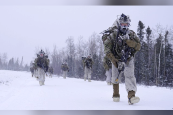 Trump aktif görevdeki askerlere Minnesota’ya konuşlandırılmaya hazırlanmaları emrini verdi Trump aktif görevdeki askerlere Minnesota’ya konuşlandırılmaya hazırlanmaları emrini verdi
