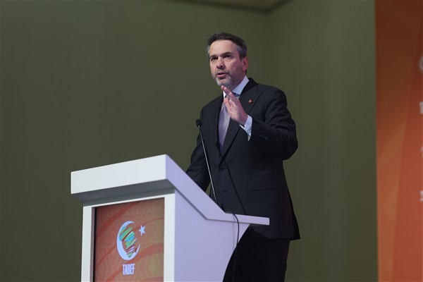 Bakan Bayraktar, Libya Başbakanı Dibeybe ile bir araya geldi Bakan Bayraktar, Libya Başbakanı Dibeybe ile bir araya geldi