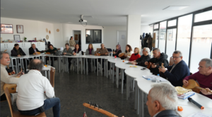 ESMEK Sağlıklı Yaş Alma Atölyesi’nde bağlama kursuna yoğun ilgi