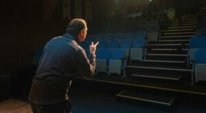 Maltepe’de tiyatro topluluklarına ücretsiz prova desteği sağlandı