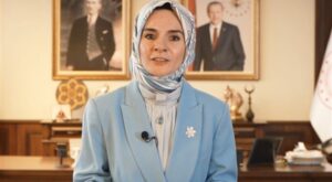 Bakan Göktaş: Çocukların hayat yolculuklarında daima yanlarında olmaya devam edeceğiz