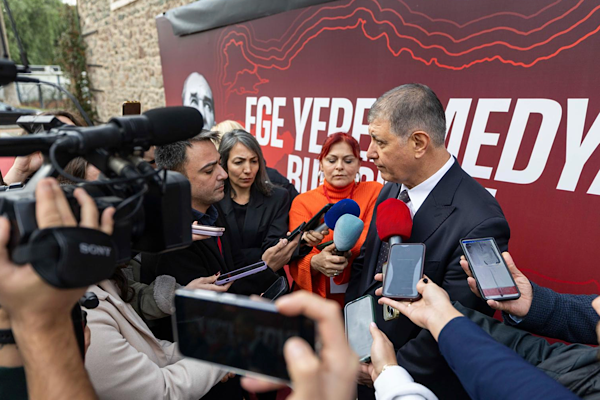 Başkan Tugay: Belediyenin mali yapısını güçlendirmek için yoğun çaba içindeyiz Başkan Tugay: Belediyenin mali yapısını güçlendirmek için yoğun çaba içindeyiz