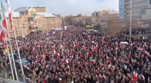 İran kitlesel mitingler düzenliyor