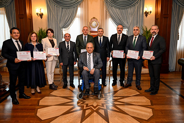 Muratpaşa’ya ‘Erişilebilirlik Belgesi’ verildi