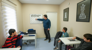 Maltepe’de çocuklara yönelik satranç kursu