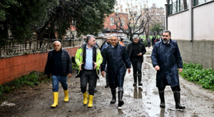 Başkan Uysal, selden etkilenen Gebizli Mahallesi’nde inceleme gerçekleştirdi