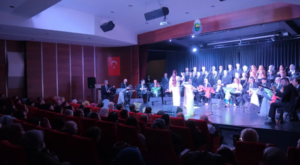 İnegöl’de Türk Sanat Müziği Korosu sanatseverlerle buluştu