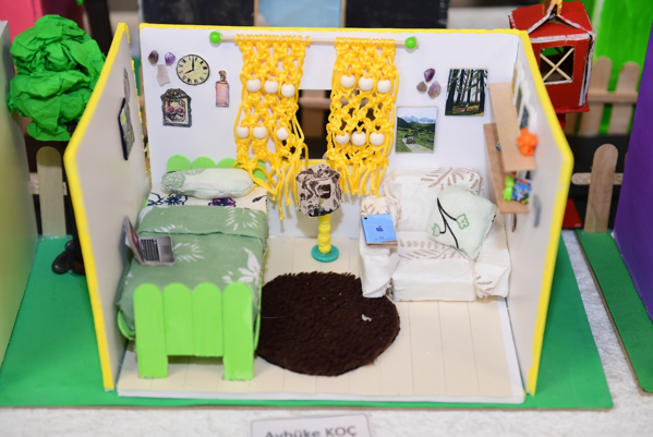 Osmangazi Belediyesi Yetenek Evleri’nde hayaller eserlere dönüştü