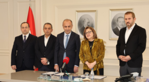 Büyükşehir Belediyesi’nden Adıyaman Üniversitesi’ne destek