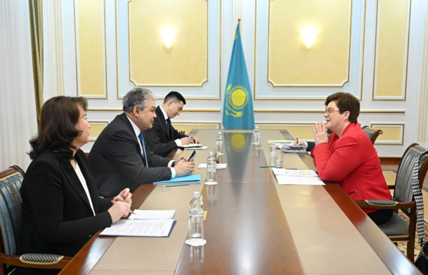 Kazakistan ile Almanya arasında ikili iş birliği Kazakistan ile Almanya arasında ikili iş birliği