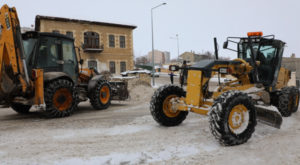Bayburt’ta karla mücadele seferberliği sürüyor