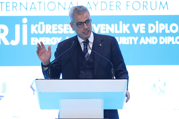 Memişoğlu: Temiz enerjinin yanında etik enerji de olması gerekir