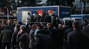 Büyükşehirden camilerde sıcak çorba ikramı