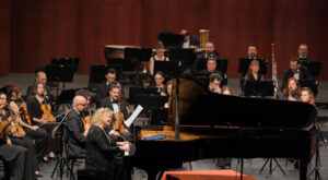 Eskişehir’de Gülsin Onay ve Senfoni Orkestrası konser verdi