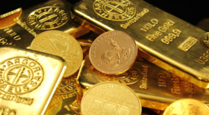 Altın 4 bin 570 doları aşarak yeni rekor düzeye ulaştı