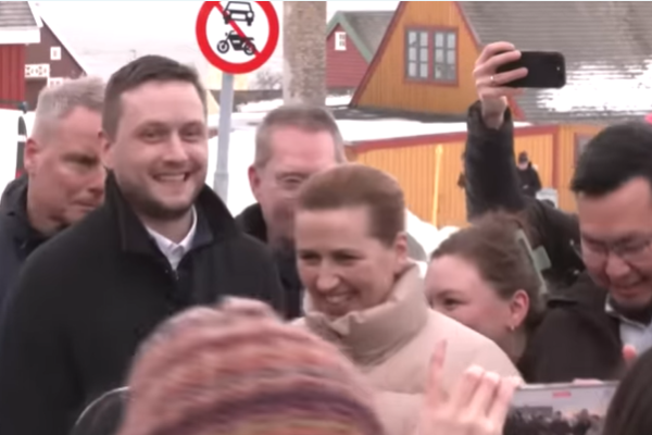 Danimarka başbakanından Grönland’a destek ziyareti Danimarka başbakanından Grönland’a destek ziyareti