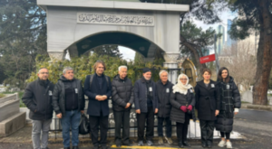 Türk Eğitim Vakfı, bağışçısı Safiye Ayla’yı kabri başında andı