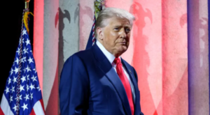 Trump: İran’a doğru ilerleyen devasa bir donanma var Trump: İran’a doğru ilerleyen devasa bir donanma var