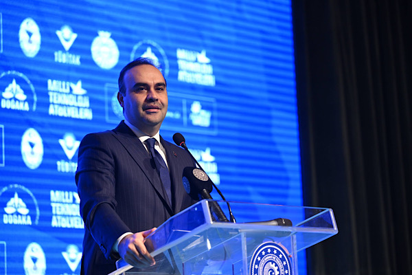 Kacır: Devletimizin şefkatli eli her daim deprem bölgesinin üzerinde Kacır: Devletimizin şefkatli eli her daim deprem bölgesinin üzerinde