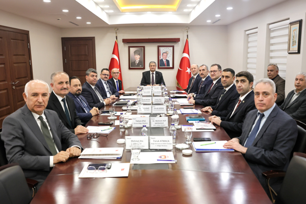 Adana’da kaçak yapılaşmayla mücadele toplantısı gerçekleştirildi