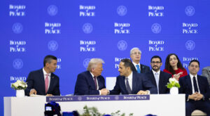 Al-Thani, Barış Kurulu’na katılım belgesini imzaladı