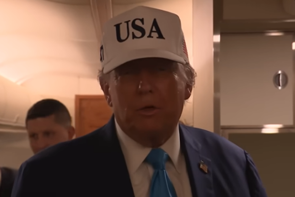 Trump, İran’la iş yapan ülkelere derhal yüzde 25 gümrük vergisi uygulayacak