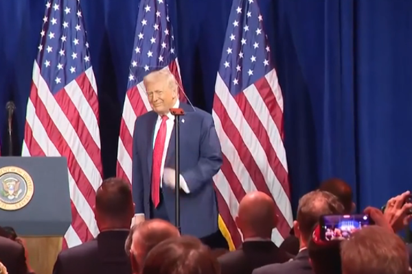 Trump’ın tehdidi: Grönland planına karşı çıkan ülkelere gümrük vergisi uygulanacak