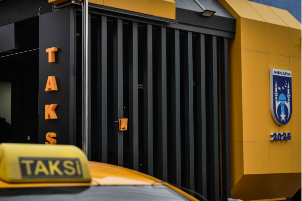 Ankara’da taksi durakları yenileniyor Ankara’da taksi durakları yenileniyor