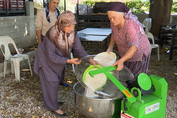 Antalya’da ekipman destekleri sürdürülüyor Antalya’da ekipman destekleri sürdürülüyor