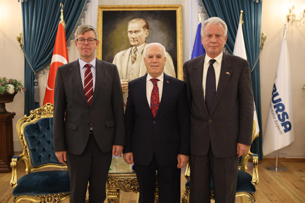 Başkan Bozbey, Büyükelçi Janukonis ile bir araya geldi Başkan Bozbey, Büyükelçi Janukonis ile bir araya geldi