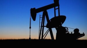 Petrol piyasası geçen haftayı karışık bir seyirle kapattı