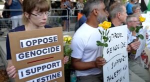 İngitere’de Filistin Eylem Grubu’ndan üç protestocu açlık grevini sonlandırdı