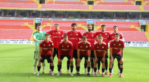 Karaköprü Belediyespor deplasmanda Erciyes 38 FK’yi 1-0 mağlup etti