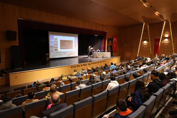 Gemlik’te sporcu sağlığı ve bilinçli antrenman ele alındı