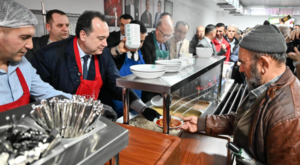 Kırkağaç’ta Kent Lokantası, Halk Mandıra ve Halk Ekmek Büfesi hizmete açıldı