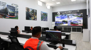 Antalya’da trafik akışı 104 sinyalize kavşaktan takip ediliyor