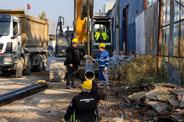 Sarnıç Mahallesi’nde içme suyu altyapısı yenileniyor