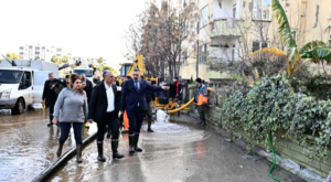 Başkan Uysal: Bölgede aşırı su yığılmasına neden olan teknik sorunu tespit edeceğiz