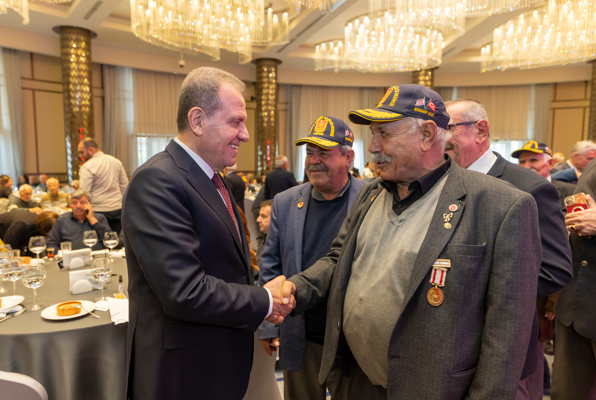 Başkan Seçer, şehit aileleri ve gazilerle buluştu Başkan Seçer, şehit aileleri ve gazilerle buluştu