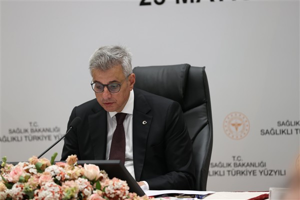 Bakan Memişoğlu, YÖK Başkanı Özvar ile görüştü Bakan Memişoğlu, YÖK Başkanı Özvar ile görüştü